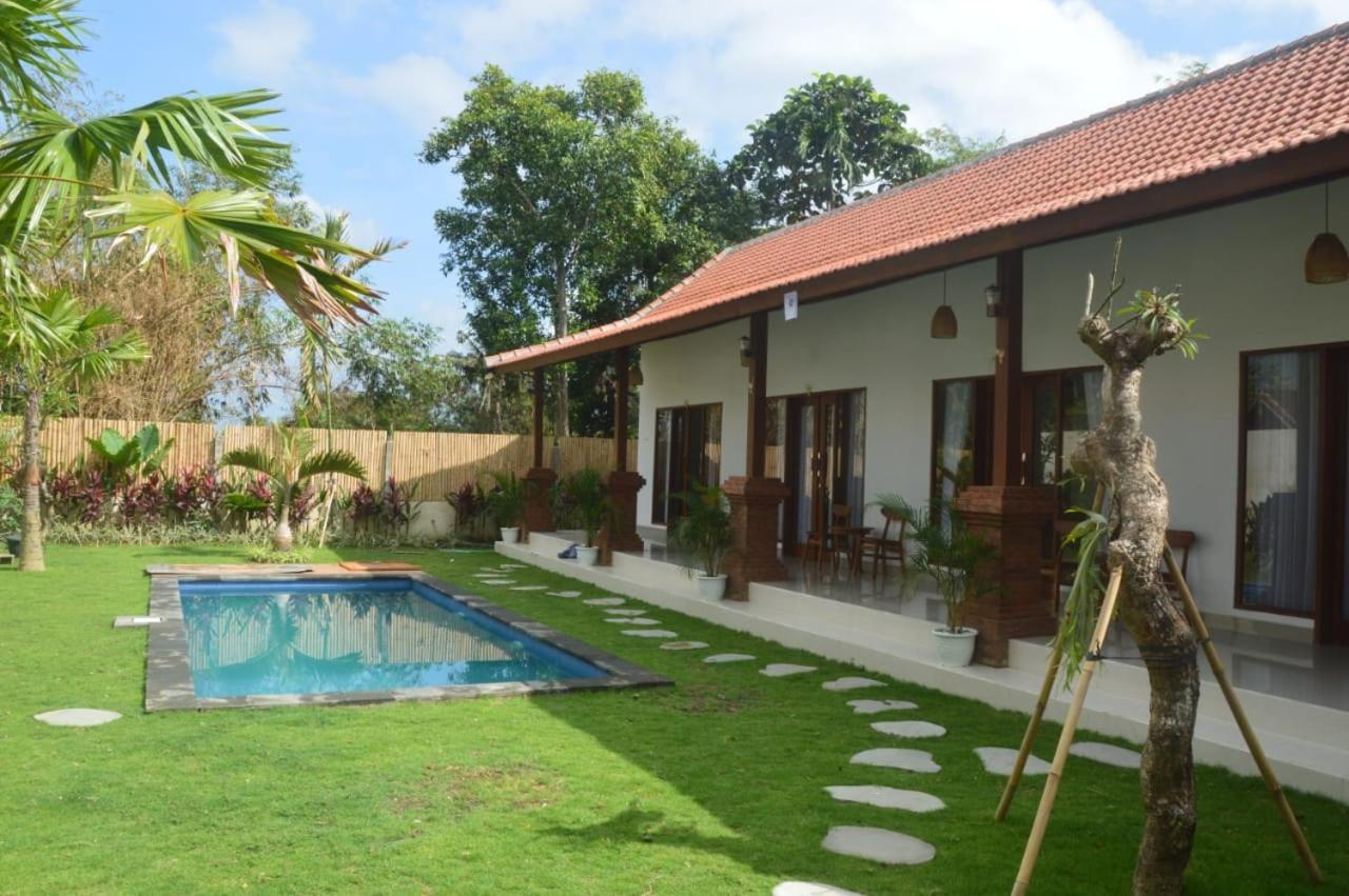 קנגו Wiryaroja Guest House מראה חיצוני תמונה