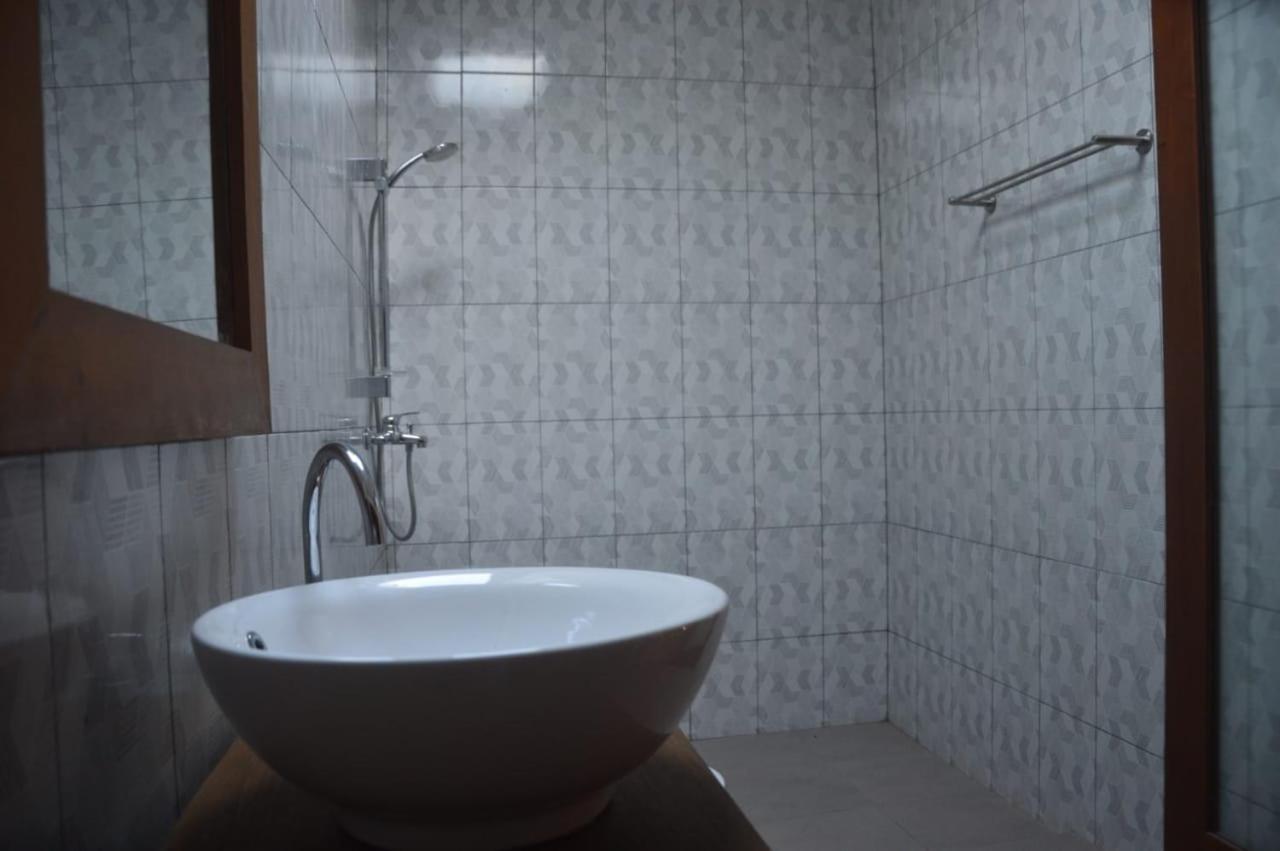 קנגו Wiryaroja Guest House מראה חיצוני תמונה