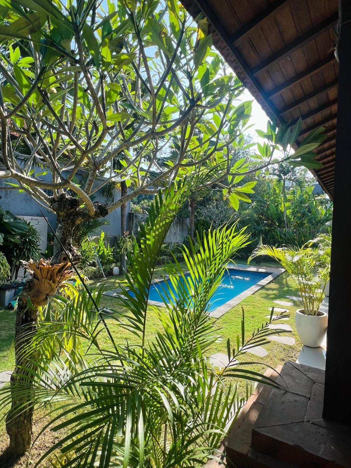 קנגו Wiryaroja Guest House מראה חיצוני תמונה