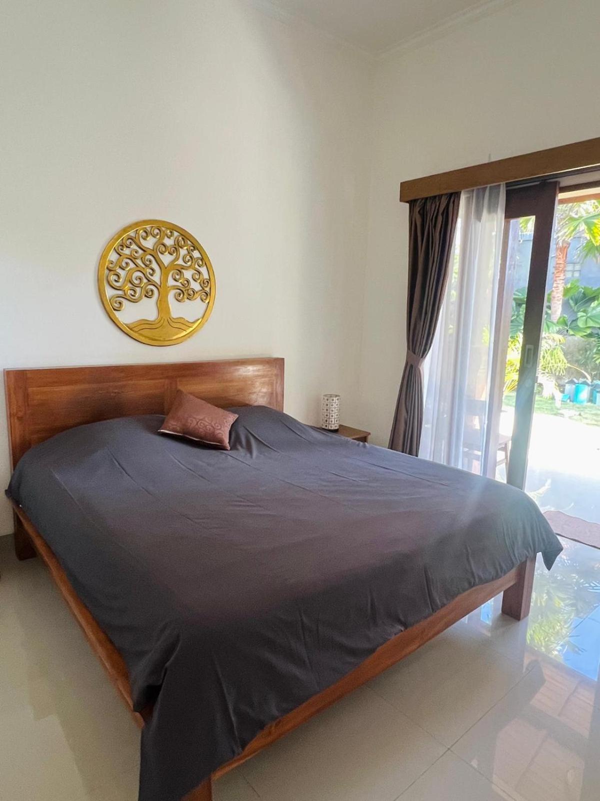 קנגו Wiryaroja Guest House מראה חיצוני תמונה