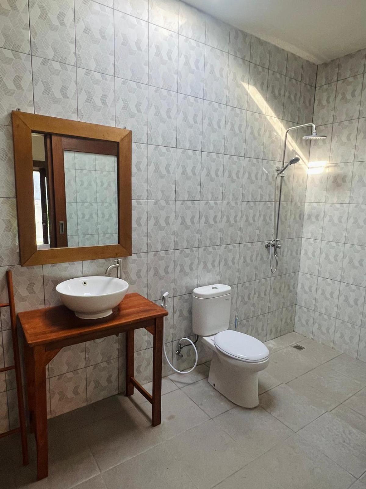 קנגו Wiryaroja Guest House מראה חיצוני תמונה
